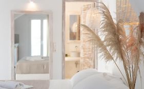 Naxos Sandastic